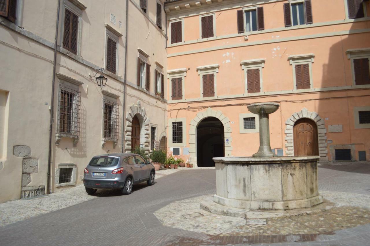 Appartamento In Centro Spoleto Dış mekan fotoğraf